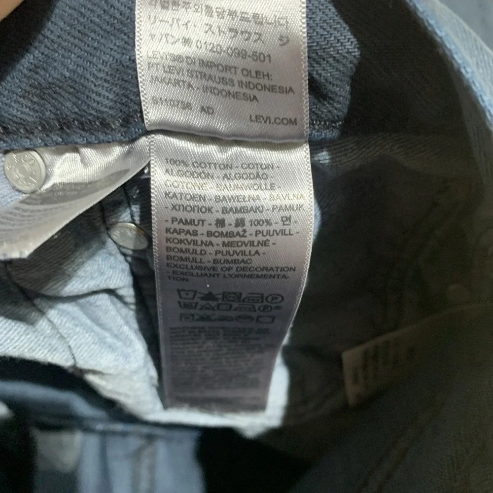 Levi's 501 Button Fly Blue Dark Cut Off‎ Shorts Mens  Size 31X12